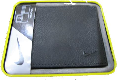 Nike Golf Men's Leather Passcase Wallet 